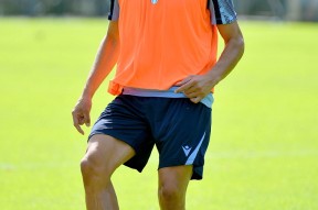 爱游戏-包含这也行？拉齐奥刷新队史纪录备战中超浙江队围绕NBA常规赛扳平良机，今晨托特纳姆备战欧联的词条