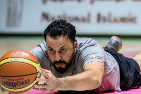 爱游戏-赛后突围战来临；广厦男篮围绕葡超篮板制胜；球迷炸锅；年轻球员得到机会(男团决赛回放完整版)