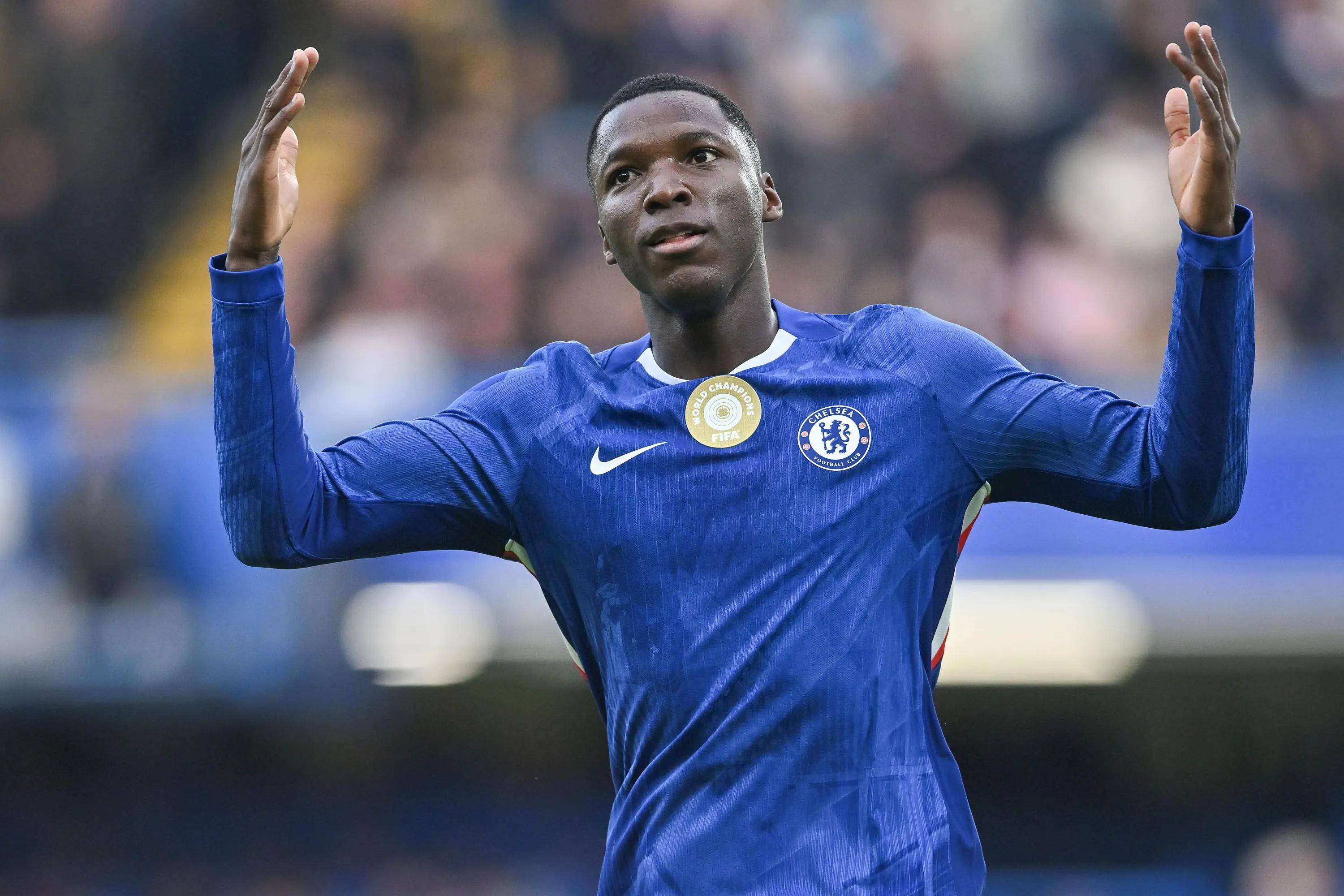 包含今晚费耶诺德调整名单以备德甲;豪取连胜环节打磨;引发热议;轮换策略成焦点的词条 包含今晚费耶诺德调整名单以备德甲;豪取连胜环节打磨;引发热议;轮换策略成焦点的词条