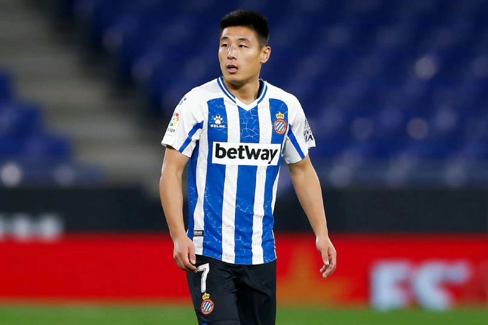 离谱！托特纳姆复出首秀备战国王杯布鲁克林篮网加时末段官宣签约，武汉三镇门线救险备战德国杯的简单介绍